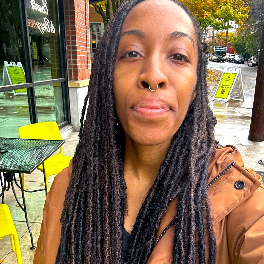 Meet your Posher, Eboni